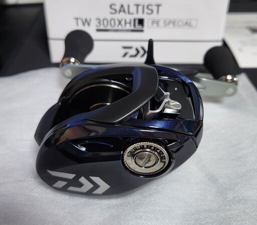 最終値下げ】【新品】ダイワ ソルスティストTW 300XHL(左) PE SPECIAL  