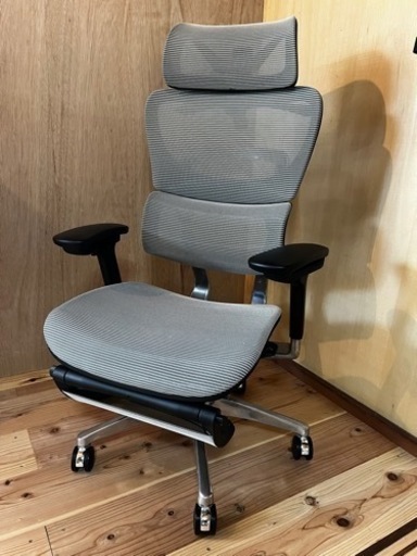 高機能ワークチェア　cofo chair premium シルバー