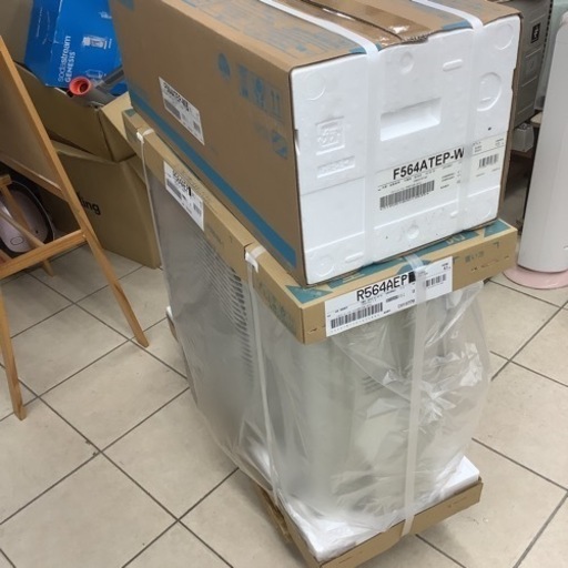 【新品】DAIKIN  ダイキン　ルームエアコン　F564ATEP-W5  18畳