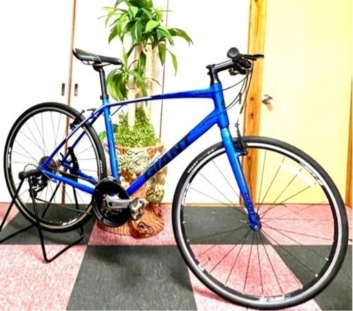 [受付終了]致しました。Giant Escape RX クロスバイク 軽量アルミボディ•3X9 27段変速式•700X28C採用、