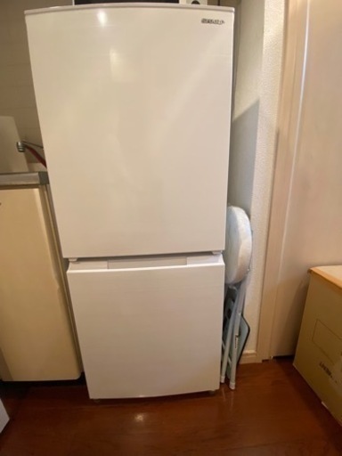 冷凍室付き冷蔵庫:152L
