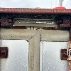 トラック荷台コンテナー