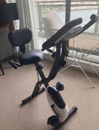 ほぼ新品　フィットネスバイク