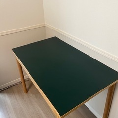 ダイニングテーブル IDEE STILT TABLE1000 Green black ☆【在庫限り】STILT TABLE 1000 Green Black｜これまでに販売