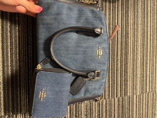 【お値下げしました】【美品】【格安】【正規品】COACH  コーチ デニムショルダーバッグと三つ折財布2点セット