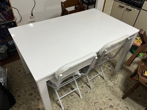 ダイニングテーブル