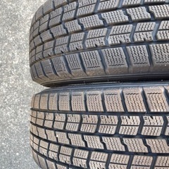 スタッドレスタイヤ 23年製 バリ溝