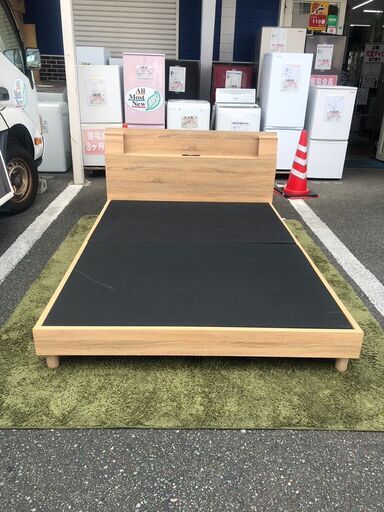 【売り切れ】ダブルベッドフレーム コンセント付き ダブルベッド 自社配送時代引き可※現金、クレジット、スマホ決済対応※