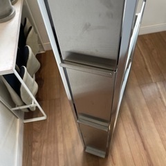 ステンレス隙間引出ラック 幅12cm ロータイプ DS95 frames&sons キッチンワゴン アジャスター付き キッチンすきま収納 隙間収納 すき間収納 隙間ラック
