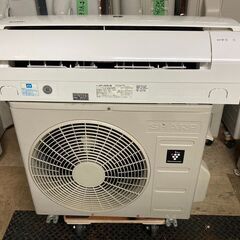 K05439　中古エアコン シャープ 2019年製 主に6畳用 冷房能力 2.2KW / 暖房能力 2.5KW