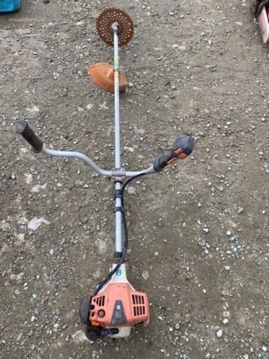 草刈り機