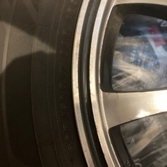 ほぼ新品同様アルファード対応のスタッドレスタイヤ(アルミホイール付き)