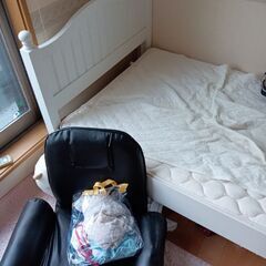 女の子用家具画像にある5点セットです。