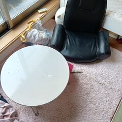 女の子用家具画像にある5点セットです。