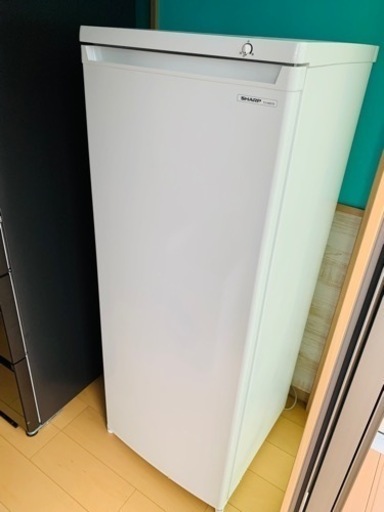 引渡し決定 しました。 引き取り限定 冷凍庫  シャープ 167L