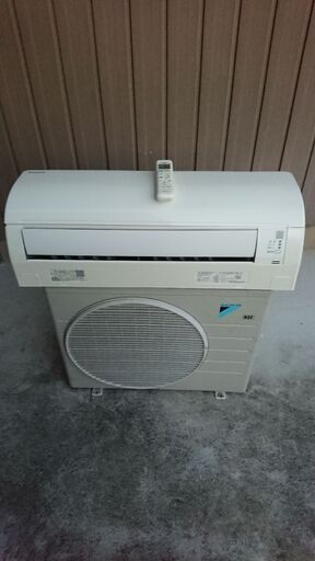 2015年製ダイキン8畳用エアコン