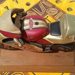 (値下げしました)木彫りのYAMAHAバイク