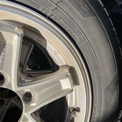 195/80r15スタッドレスタイヤホイールセット