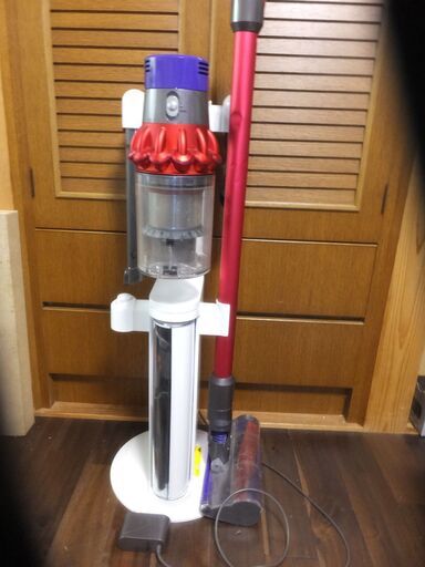 ダイソン掃除機　Dyson Cyclone V10 フロアドック SV12DOK 動作確認済み
