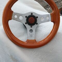 ウッドステアリング（ボス付き）値下げしました。