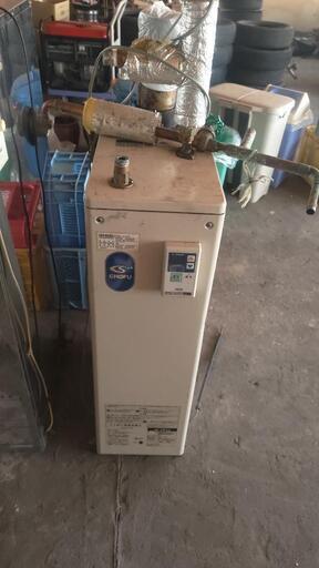 昨日まで使った 煙突ボイラー  長府  ib-3832