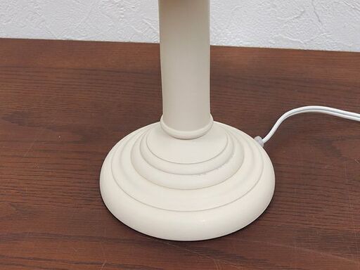 ローラアシュレイ ホーム 自由が丘店購入　木製　ツイストスタンドライト ローラアシュレイ ホーム 自由が丘店購入 木製 ツイストスタンドライト