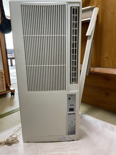 商談中。窓用エアコン