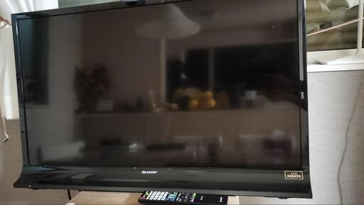 40V型ワイド　シャープ製テレビ　LED AQUOS 40インチを安く譲ります♪♪♪\n\n