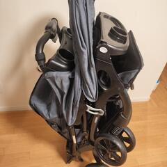 ２人乗りベビーカー　メーカー（KATOJI）