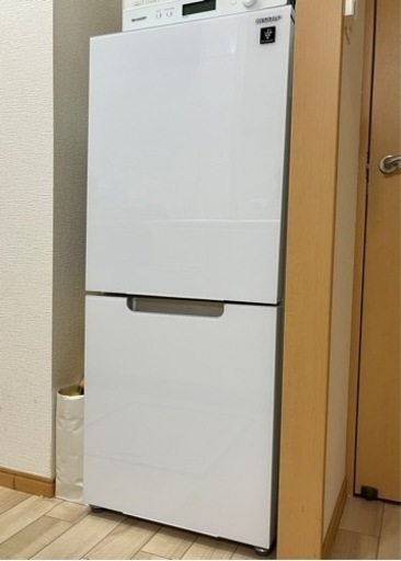 冷蔵庫　シャーププラズマクラスター（ホワイト）