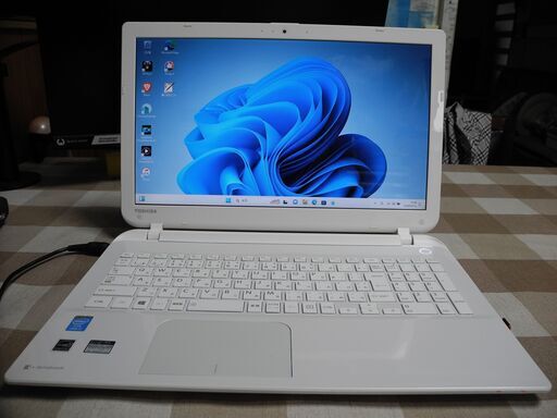 スリムタイプ　備品です　高速i3CPU　８GBメモリ 大容量500GB/HDD ソフト多数　（返品可）