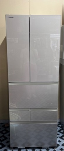 2023年製　東芝 冷蔵庫 幅68.5㎝ 601L フレンチドア GR-V600FK(EC) サテンゴールド 野菜室がまんなか