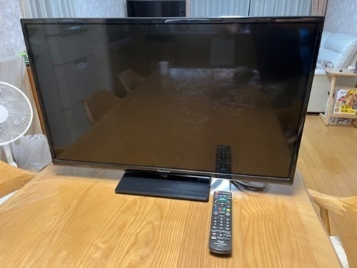 パナソニック　32インチ　液晶テレビ　2016年製