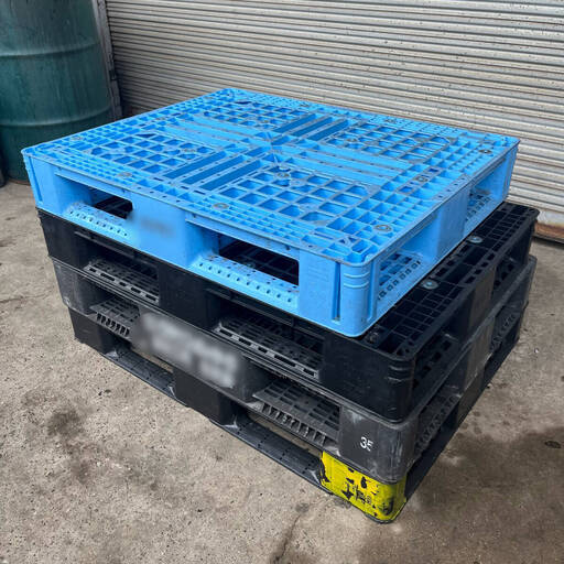 WY13/1 パレット 4枚セット まとめて サイズ色々 業務用 倉庫 プラスチック 樹脂 プラパレ 中古 ★直接引き取り限定 ★千葉県市川市　