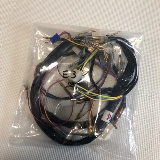 【ほぼ新品】Z400FX(E3)  強化メインハーネス2点　バイク用品 ほぼ新品】Z400FX(E3) 強化メインハーネス2点 バイク用品