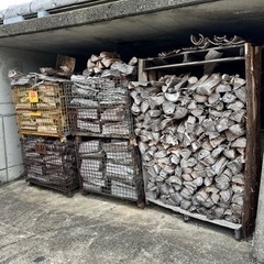 薪（3年乾燥）軽トラ平積み一杯あおりまで。※無くなり次第終了。 ）