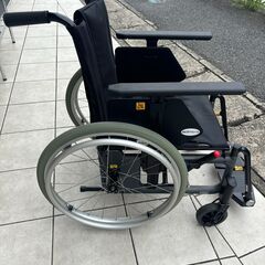 アクトモア 車椅子 車いす 介助用 介護用 自走式 折りたたみ式 □近隣