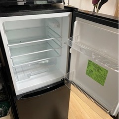 炊飯器、電子レンジ、冷蔵庫セット