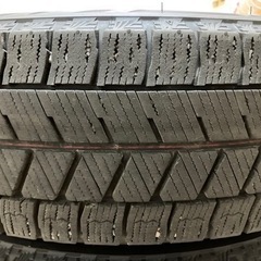 決まりました
ブリヂストン冬タイヤVRX3 155/65R14 9分山ゴムのみ 