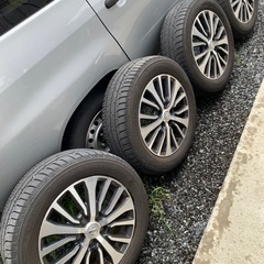 日産 セレナ C26 後期 ハイウェイスター 純正ホイール付きタイヤ 日産 セレナ C26 後期 ハイウェイスター 純正ホイール付きタイヤ