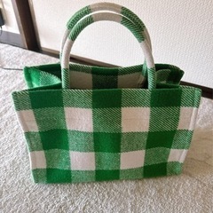 ツルバイマリコオイカワ　Aimee
 チェックトートバッグ　新品