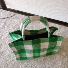 ツルバイマリコオイカワ　Aimee
 チェックトートバッグ　新品