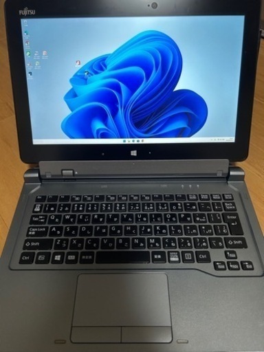 富士通 ARROWS Tab Q616/P Windows11 タブレット