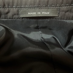 エンポリオ　アルマーニ　スーツ セットアップ　黒　ビジネス　カジュアル