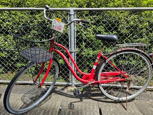 【リサイクルショップどりーむ鹿大前店】No.1488　27インチ自転車　シティサイクル　レッド　LEDライト　チェーンフルカバーだから錆びにくい！