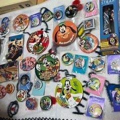 Disney】グーフィー缶バッジセット