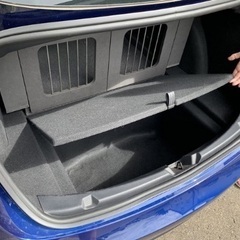 テスラモデル3 2019年モデル専用の犬のクレート