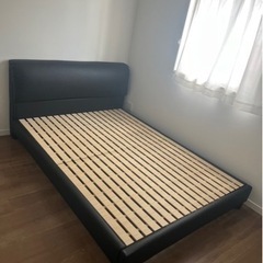 ベットフレーム　ダブルサイズ