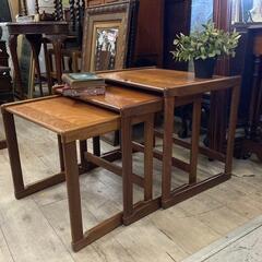 全国発送可能！】【 ERCOL 】アーコール 可愛いネストテーブル