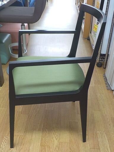 カッシーナ イクスシー East by Eastwest ジャスミン アームチェア 高79㎝ ブラック×グリーン cassina ixc. 西岡店